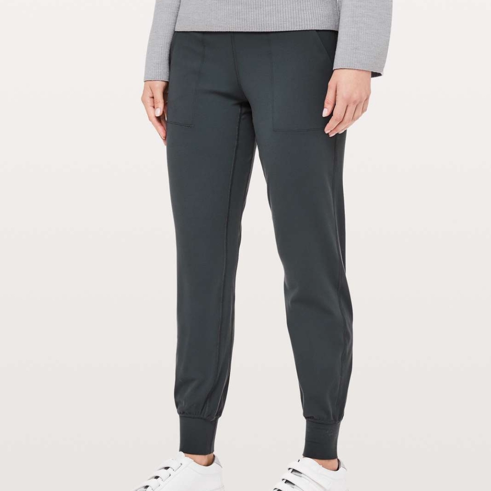 Lululemon Align Jogger *28" Melanite